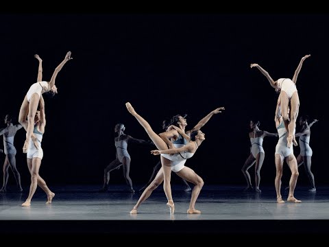 LES GRANDS BALLETS CANADIENS