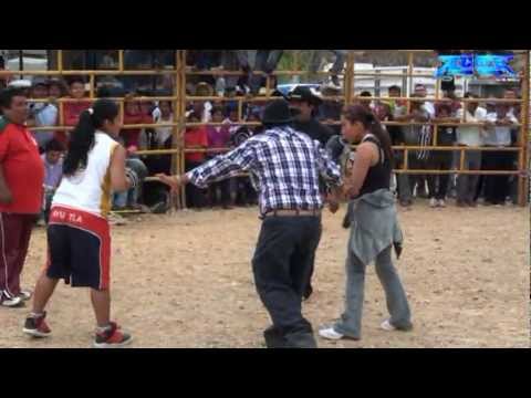 box - Ahora disfruten de una pelea femenil que estuvo muy buena de esta tierra donde las mujeres son bravas sin duda alguna ya que se dieron con todo, esperen las ...