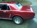 1965 Ford Mustang V8 289 warming up (day time)