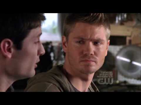 One Tree Hill 6x22 Lucas and Nathan talk about Peyton