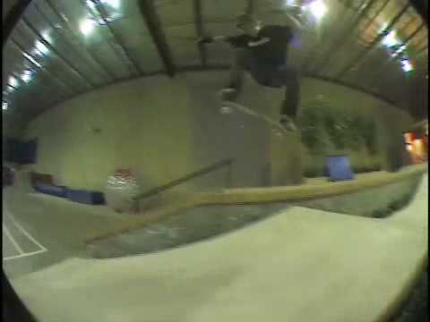 BMX BIKES TRICKS STUNTS CRASHES