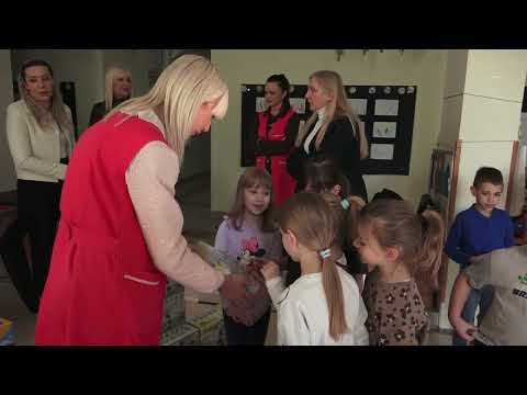 ДОДЕЉЕНЕ ИГРАЧКЕ ВРТИЋИМА ПУ „РАДОСТ“ И „МАЛИ КАПЕТАН“