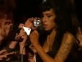 Amy Winehouse golpea a Fan! Glastonbury 08