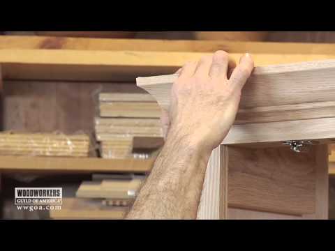 Install Crown Molding Kitchen Cabinets