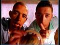 Soesi B Ft. Yes-R - Waarom moet je haten