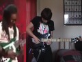 How to play guitar l