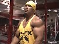 Ko Chandetka poses stunning biceps