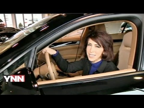 2012 Porsche Panamera: Expert Car Review by Lauren Fix
