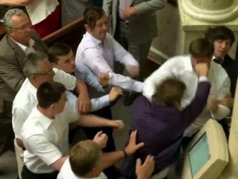 Raw: Fight Breaks Out in Ukraine Parliament
