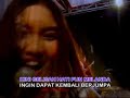 ciuman pertama-trio macan