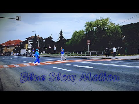 Click aici pentru vizualizare Blue Slow Motion (Filmare test cu FujiFilm X-T20) Blue Slow Motion (Filmare test cu FujiFilm X-T20)