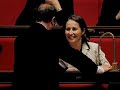projet de video clip sur la vanit� du pouvoir. 
interpr�tation: claudine renault
auteur/compositeur : alexandre bahout
les m�lomanes ont peut-�tre reconnu l'air �crit par schubert � la fin de sa vie �der leiermann�. cette transposition musicale est tr�s r�ussie et tr�s personnelle, effectu�e avec brio et talent. c'est un arrangement musical tr�s cr�atif mais qui respecte les propres voeux de schubert. 
en effet dans cette m�lodie, schubert a voulu d�crire 