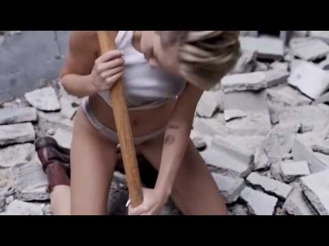 Top 10 Worst Hit Songs of 2013 Top 10 Worst Hit Songs of 2013