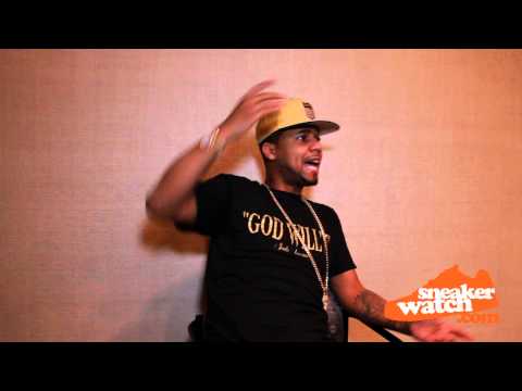 juelz - http://www.sneakerwatch.com Juelz Santana weighs in on Jeremy Scott's adidas designs explaining why he feels comfortable wearing just about all of his shoes....