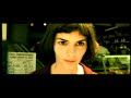 Amelie - helping a blind man