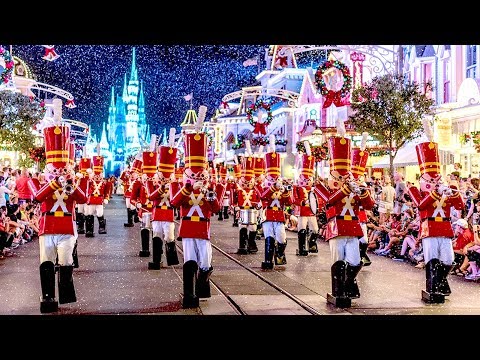 2018 Mickey's Once Upon A Christmastime Parade at Very Merry Christmas Party w/Ralph, Vanellope +