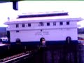 Apertura de la Compuerta GATUN del canal de Panama ocurrido el 14 de mayo de 2007, de fondo se escucha la explicacion de la guia turistica, grabada con una Palm Zire 72