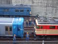 2008年春に営業を開始する西武30000系と機関車E31形との連結シーンです。