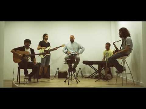 Elhombreviento: nuevo LP «casi alegre»
