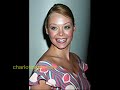 video Alexandra Holden
© http://www.charloteweb.com/links/girls1.html Picture