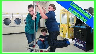 LAUNDROMAT CLAW MACHINE!