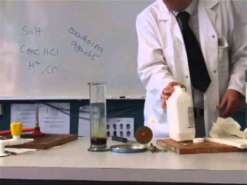 how to react sodium with chlorine