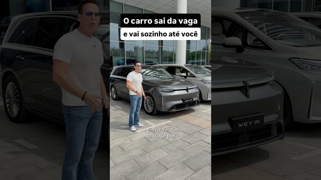 O carro sai da vaga sozinho e vai até você