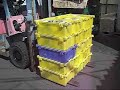 pallet-less box