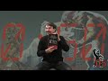 pour cette �pisode on a tent� un nouveau truc : pr�senter le plus de bouquins, cd, films en 3 minutes tout en restant intelligible (c'est �a qui est compliqu�)...
dans le d�sordre seront rapidement chroniqu�s devant vos yeux �bahis :

    * un sale boulot de christopher moore (calmann-l�vy)
    * angemort de sire c�dric (nuit d'avril)
    * moments de front 242 (double cd live chez alfa-matrix)
    * ce cher dexter de jeff lindsay (points seuil)
    * le pack �lecrticit� (editions saep)
    * road house 2 de scott ziehl (columbia tristar home video)
    * les rats de james herbert (bragelonne)
    * pass� censur� de johann heliot (editions du rocher)