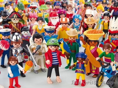 Los Playmobil se adueñan del Paseo las Palmeras de Isla Cristina
