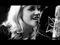Music video by Pixie Lott performing Poker Face (Acoustic). (C) 2009 Mercury Records Limited