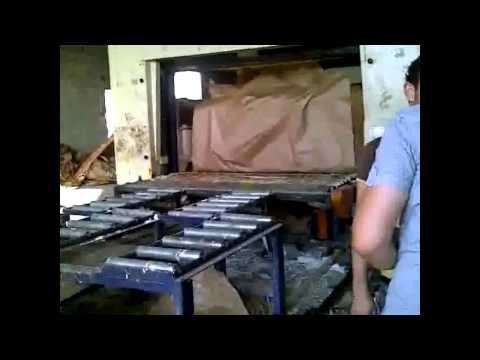 مصنع - صناعة الإسفنج.