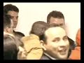 essa musica e t�o boa que foi escolhida para abrir todos os shows dele come�a instrumental e depois ele entra cantando e muito boa s� vendo pra crer