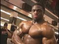 Bodybuilding - Michael Lockett upper body posing