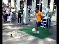 Giocoliere con la palla