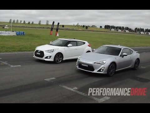 Toyota 86 vs Hyundai Veloster SR Turbo drag race Toyota 86 vs Hyundai Veloster SR Turbo drag race