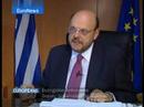 alors que la gr�ce sort � peine du cauchemar incendiaire, le d�bat politique est plus attis� que jamais. le 16 septembre, les grecs iront aux urnes pour renouveler leur parlement. et le grand enjeu de ces �lections est devenu la capacit� de la classe politique � g�rer la reconstruction et � regagner la confiance d'une population d��ue.