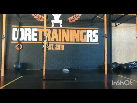 Treino doa dia . Começa com uma serie de alongamentos, logo aquecimento. Ai vamos para o estimulo neural com o movimento de snatch. finalizando com um treino metabólico com thruster e burpee.