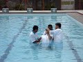 batismo: pr�tica ritual de lavagem com finalidade de purifica��o, ou seja, o velho homem � sepultado e nasce um novo homem, tendo os olhos voltados somente para deus. batismo realizado na cidade de lorena/sp, no dia 30/03/2008, no clube do csu, pela 