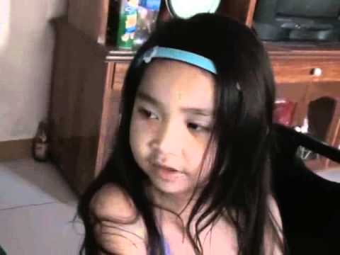 Lalaine sings amazing grace