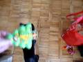 videos de Mr. Bibs Finds Xmas Present
