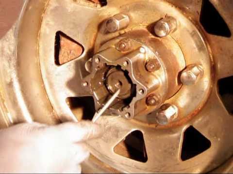 How to Remove & Replace a Toyota 4×4 Manual Locking Hub