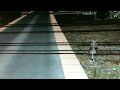 Auto rijdt onder de trein door!!!!!!!!!!!!!!!!!!!!!!!!!!!!!!