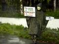 Crazy Anti-Scientology Dude dances to banjo music