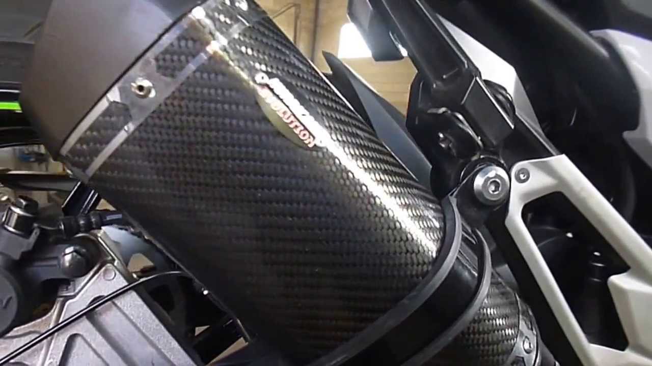 Capa do vídeo  Escapamento F4 Carbon Kawasaki Z 800 2013 a 2017