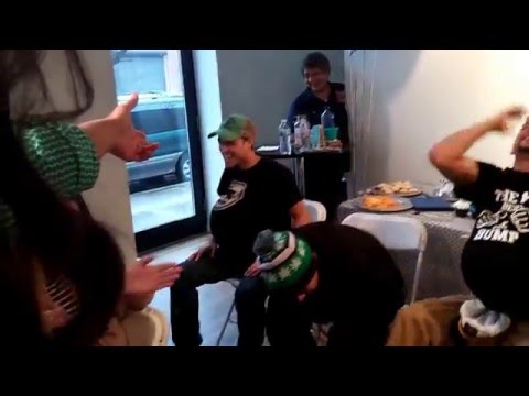 video-linktoworks-Baby shower game for the men