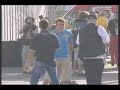 Alonso dedo hacia abajo