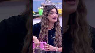 #نوميديا_لزول تغني في #تضحك_تخرج ..