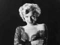videos de Marylin Monroe & Audrey Hepburn Sing Such Great Height