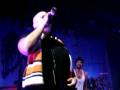 videos de 11/9/08 Michael Franti & Spearhead -Hey World (Remote Control) Everybody Ona Move
